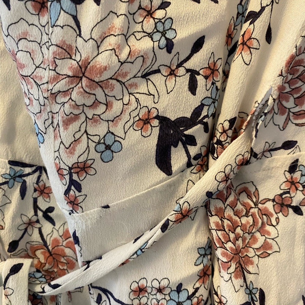 Dotti Floral Wrap Dress - Picture 4 of 8